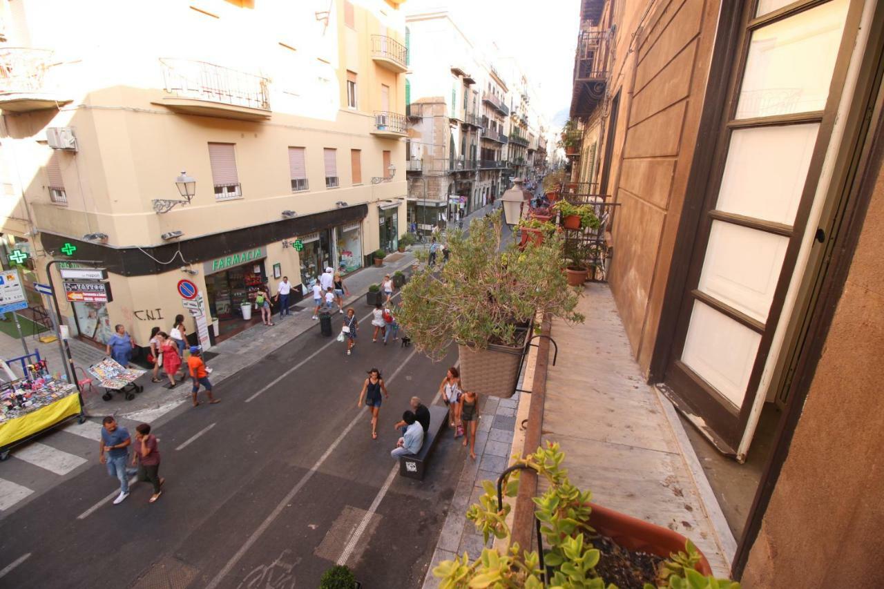 Kaleidos Private Apartment Palermo Bagian luar foto